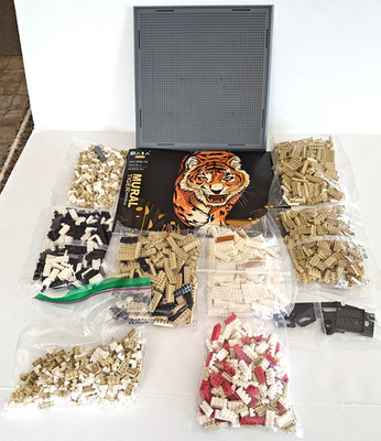 DAIA MINI BUILDING BLOCKS set Mural Tiger Ferocious