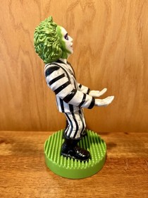 Beetlejuice PS3 PS4 PS5 XBOX NES TV Controller Stand Mobile Smart Phone Holder