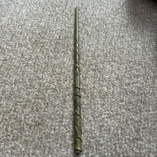 Wizarding World of Harry Potter Universal Studios Hermione Granger Wand damaged
