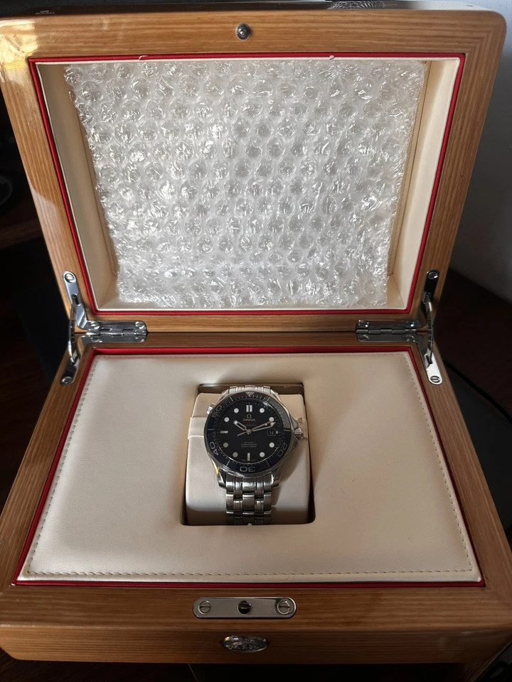Omega Seamaster Diver 300M 212.30.41.20.03.001, photo 2 of 5