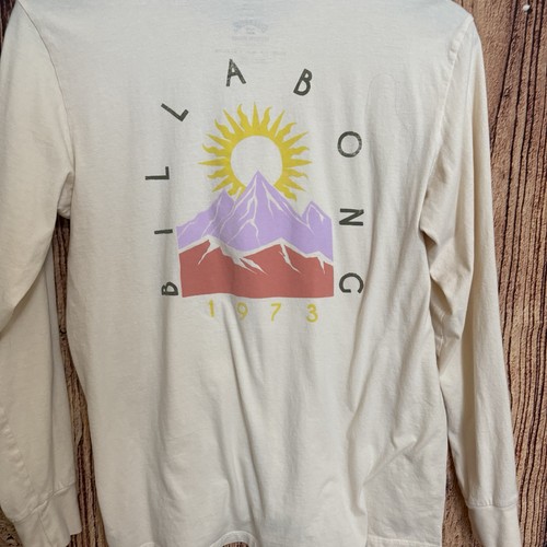 Billabong Long Sleeve Graphic T - Mountain Scene-Large - Picture 4 of 7