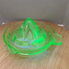 Green Depression Glass Reamer Uranium Vaseline Citrus Squeezer Juicer Federal