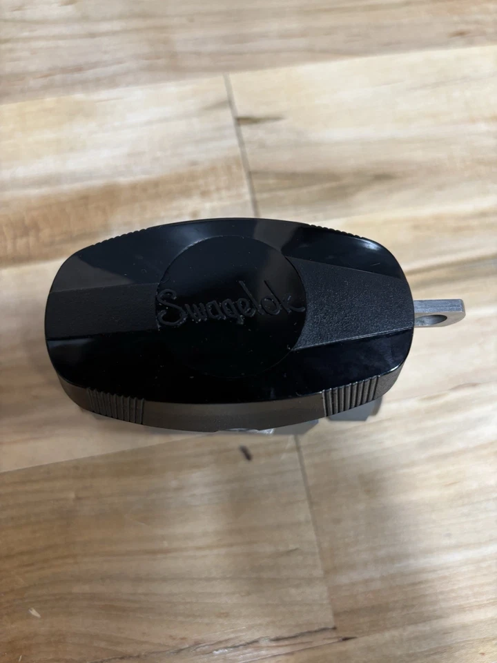 Новый шаровой клапан SWAGELOK 3/4 дюйма соединение труб из нержавеющей стали 2500 фунтов на квадратный дюйм - Изображение 2 из 3