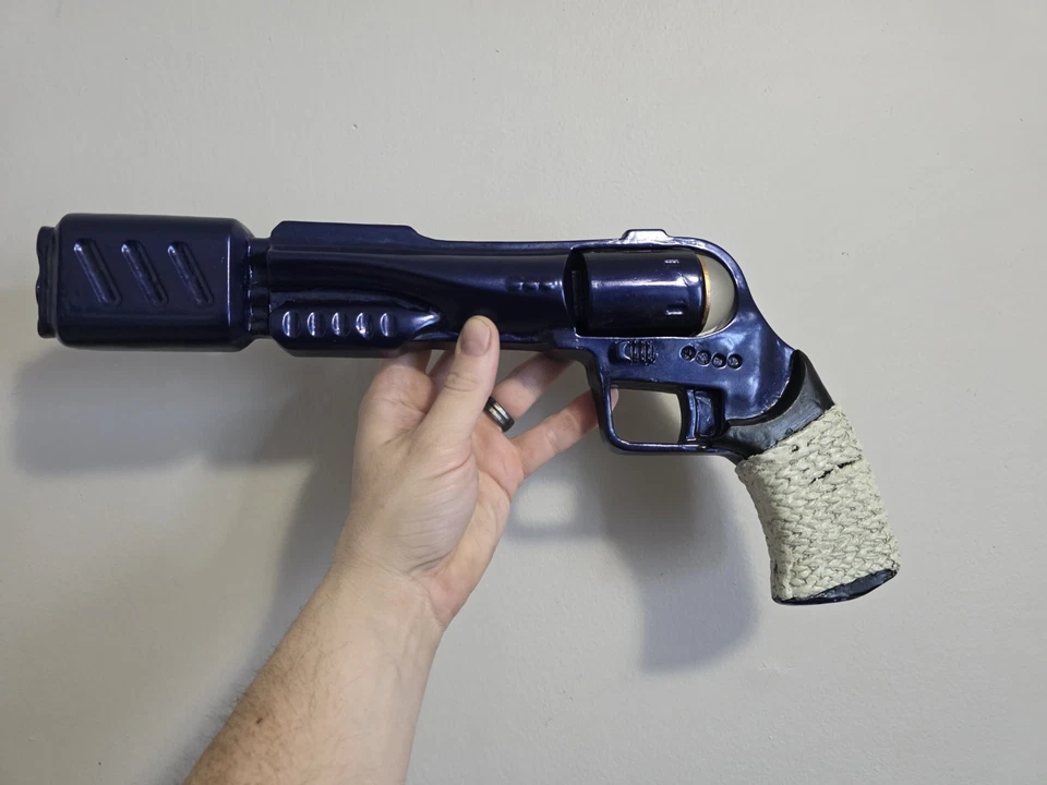 Stargate Atlantis Ronan Dex Traveler Blaster Prop Replica - Image 2 of 4
