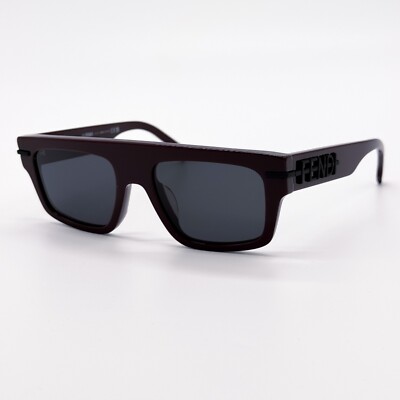 Fendi FE40091U FENDIGRAPHY 69A BRAND NEW Sunglassses Bordeaux Grey Unisex Square Fendi Men Sunglasses Bordeaux Grey Square FE40091U  main image 2