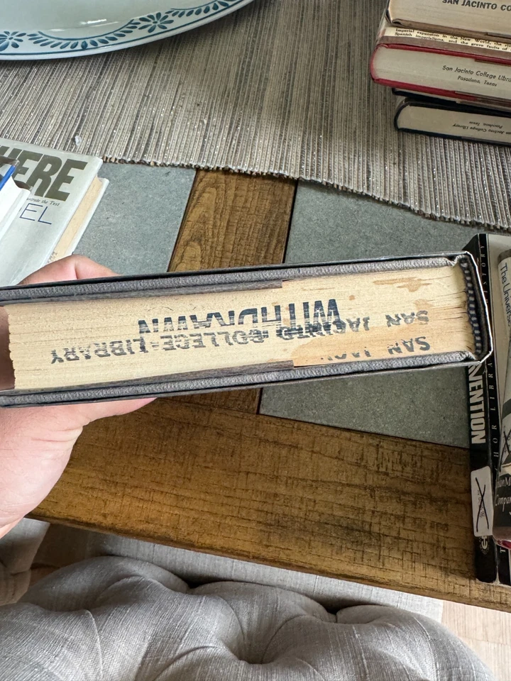 Writing Detective and Mystery Fiction by A.S. Burack revised edition hardcover - Image 3 of 3