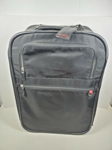 voyageur suitcase
