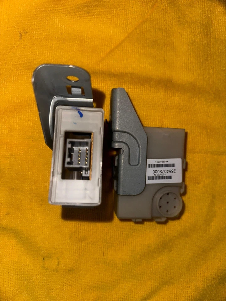 04-07 INFINITI QX56 NISSAN ARMADA TITAN TRANSMISSION CONTROL MODULE  285407S000 - Imagem 3 de 4