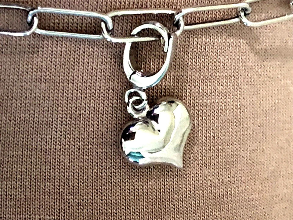 ETERNA ORO CLIP CADENA CON CORAZÓN ENCANTO PULSERA ORO BLANCO 14K, TALLA SM (M4395G Foto 2 de 4