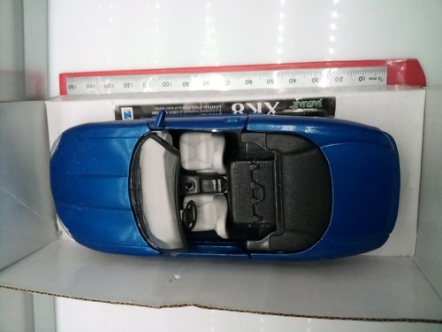 New Ray 1:32 Scale / Jaguar XK8 Convertible - Met Blue - Model Car x1 - Picture 10 of 12