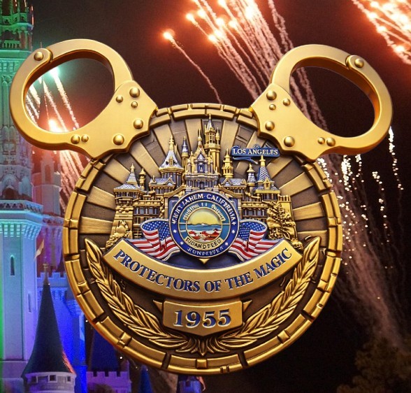 🔥U.S. Secret Service Disneyland Anaheim Office Gold Black Mickey