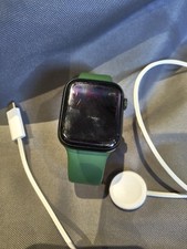 Apple Watch Series 7 45mm GPS-enabled Aluminium Green