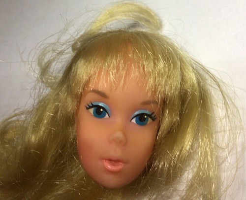 Cabezal de repuesto Mattel Sweet Sixteen Barbie solo cabello rubio ojos azules de colección - Imagen 10 de 13