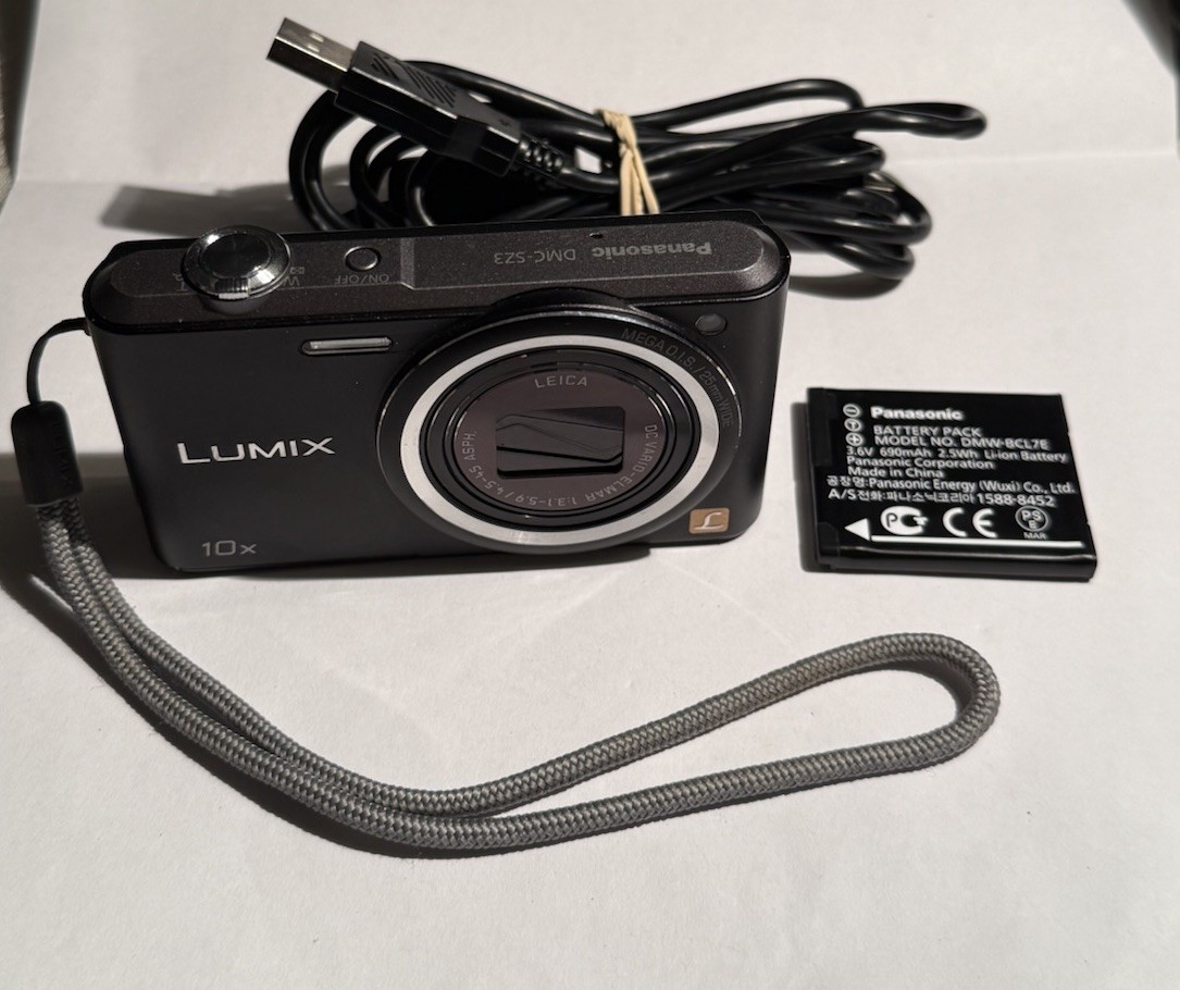 Panasonic LUMIX DMC-SZ3 16.1MP Digital Camera - Black for