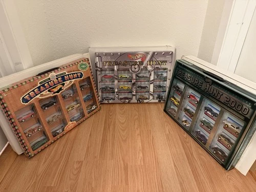 Hot Wheels Vintage Treasure Hunt Sets (1999, 2000, 2001) NIP