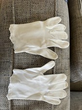 Vintage Fownes Short Women  s Gloves Size 6 1/2 Soft White