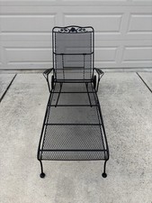 Vintage Woodard Style Chaise