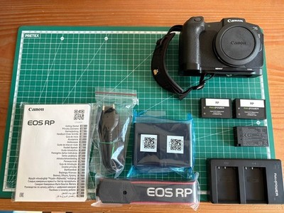 Canon EOS RP / Full Set / NUR 2.400 Auslösungen / Gehäuse aus Sammlung