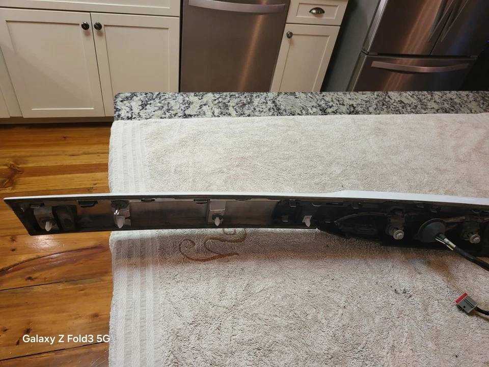 15-17 Ford Expedition Tailgate Trunk License Garnish Finish Molding w CAMERA OEM - Image 2 of 3