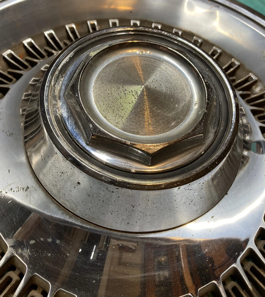 1974-1978 Dodge 100 150 200 300 400 Pickup Chrysler Plymouth tampa de roda calota - Imagem 4 de 4