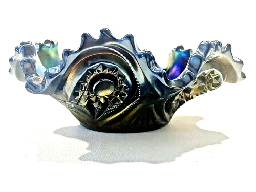 Imperial Purple Carnival Glass Zippered Heart Bowl Star Design 9"h x 4"h 2.5lbs