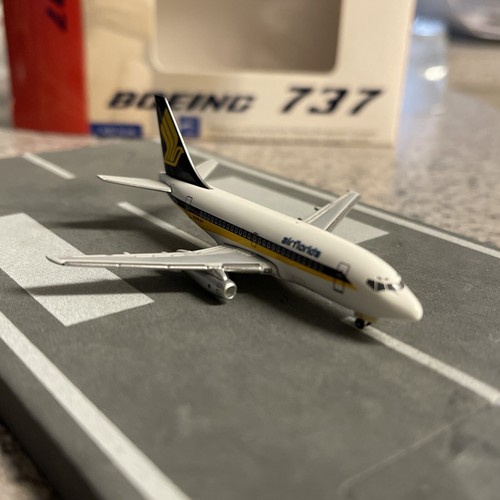 Aero Classics escala 400 modelo diecast air florida B737 avión comercial N46AF - Imagen 7 de 12