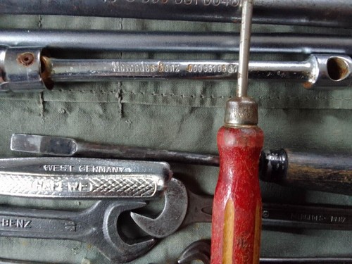 Mercedes tool kit w108 w111 coupe w110 w120 ponton w136 w187 w186 - Picture 9 of 12