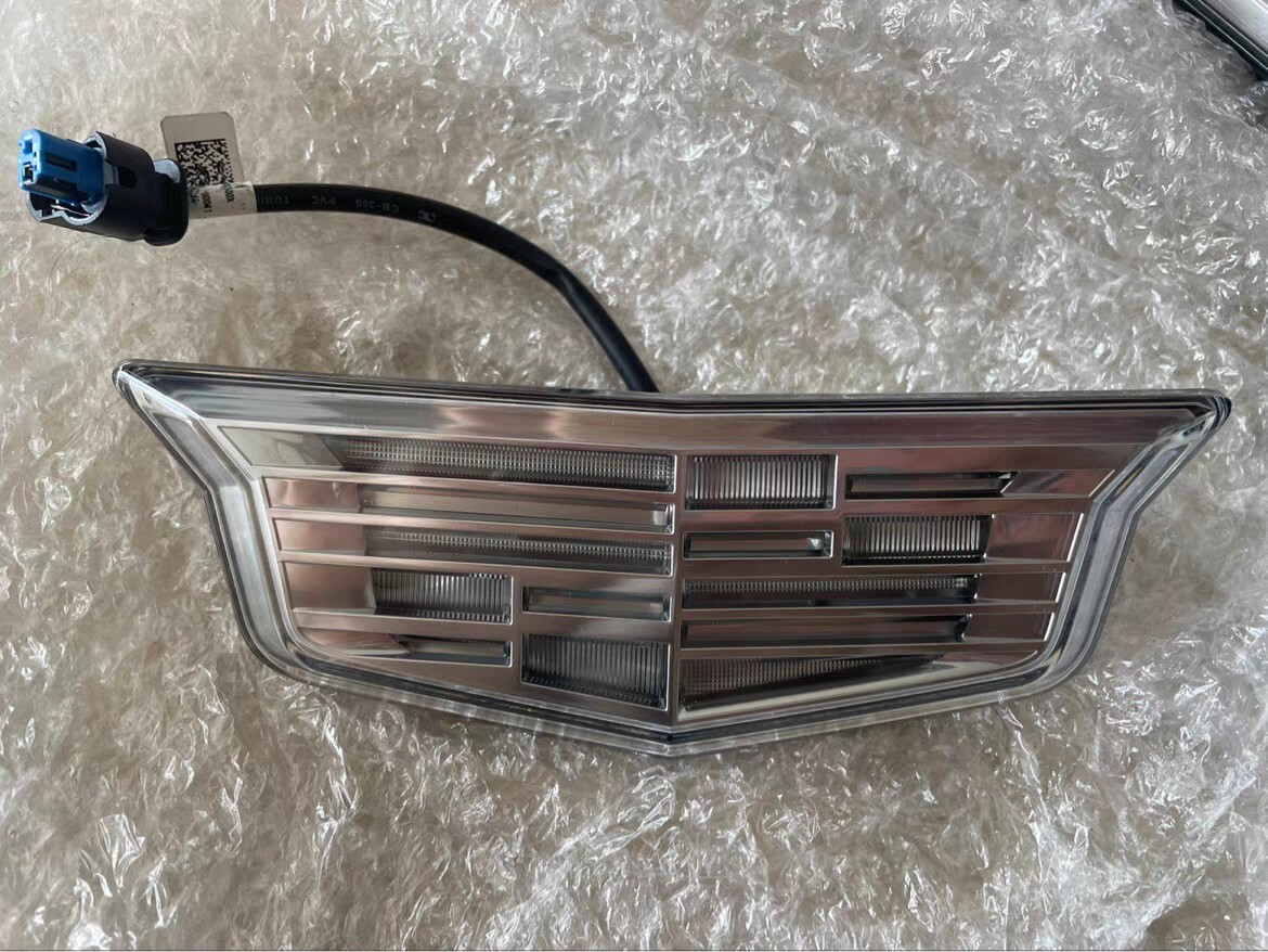 Rear Hatch Kit | CADILLAC LYRIQ 2023 Rear Hatch Kit | CADILLAC LYRIQ 2023