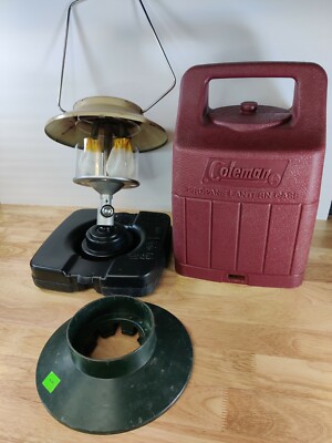 COLEMAN Model Propane Lantern 2 Mantle W/ Travel Case Glass Shield