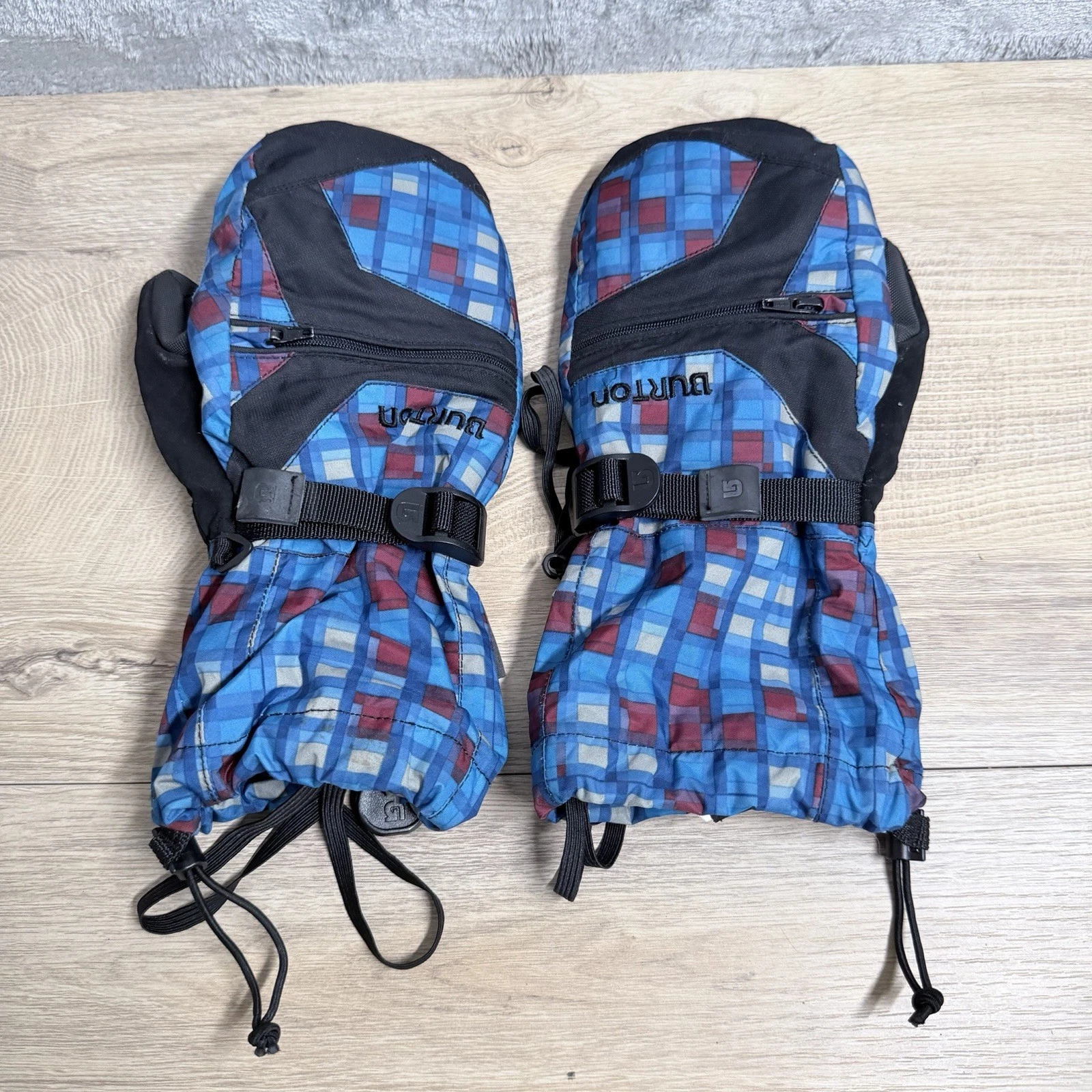 Burton Ski Mittens Size L Blue Plaid Winter Snow Gloves Adjustable Strap Warmth