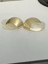 Vintage Nabco  14k Yellow Gold And Mother Of Pearl MOP Crescent Earring