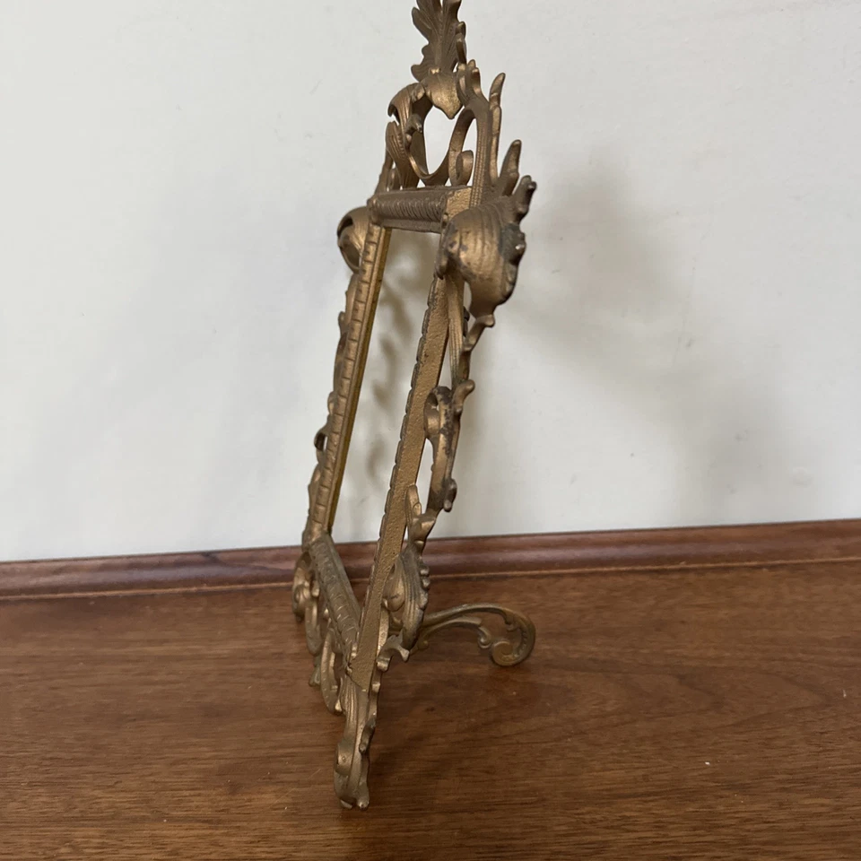 Caballete para marco de fotos AQ victoriano acabado de hierro fundido tono dorado para foto 6”x4” Foto 3 de 4