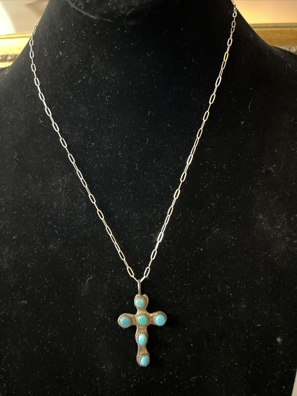 Native American 274 Grams Vintage Santo Domingo 6 Strands Blue Green Turquoise Silver Necklace Native American 274 Grams Vintage Santo Domingo 6 Strands Blue Green Turquoise Silver Necklace