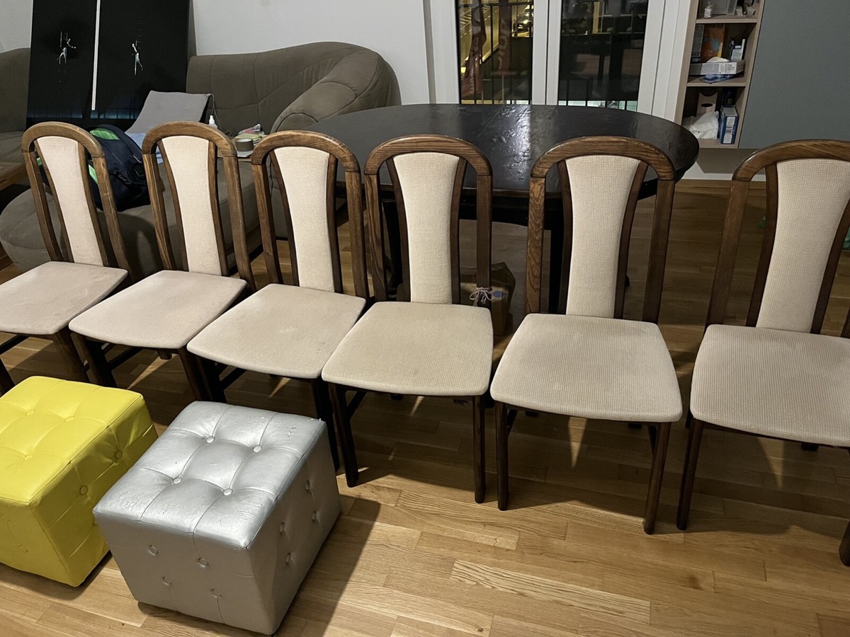 Stühle und Esstisch gebraucht für 20 Euro