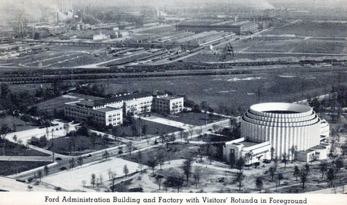 Seltene Postkarte "Ford Verwaltungsgebäude & Fabrik mit Besucherrotunde" Stempel