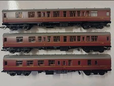Hornby TT:120 Mk 1 Maroon Coaches x3