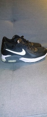 Nike Air Max Black/White Low Top Lace-Up Athletic Sneakers - SIZE 8.5  WOMEN