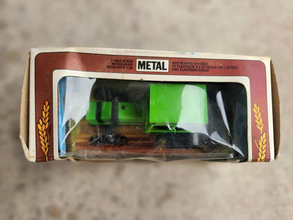Vintage Britains Deutz DX110 1:32 Scale Diecast Model In Original, Worn Package - Image 2 of 4
