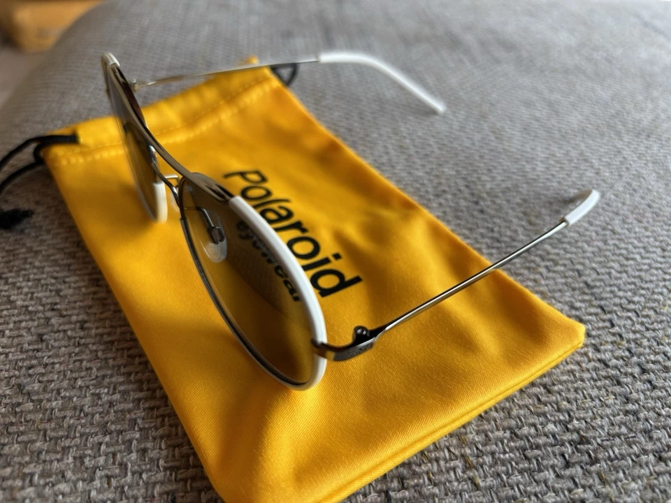 Nuovi Occhiali Polaroid Polarizzati Unisex - Immagine 3 di 4