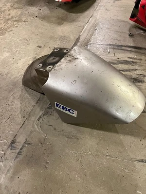 Garde boue avant SUZUKI 750 GSXF de 1988 à 1997 gris - Photo 1/2