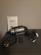 Sony Handycam CCD-TR940 Hi8 XR Camcorder NightShot SteadyShot Bundle