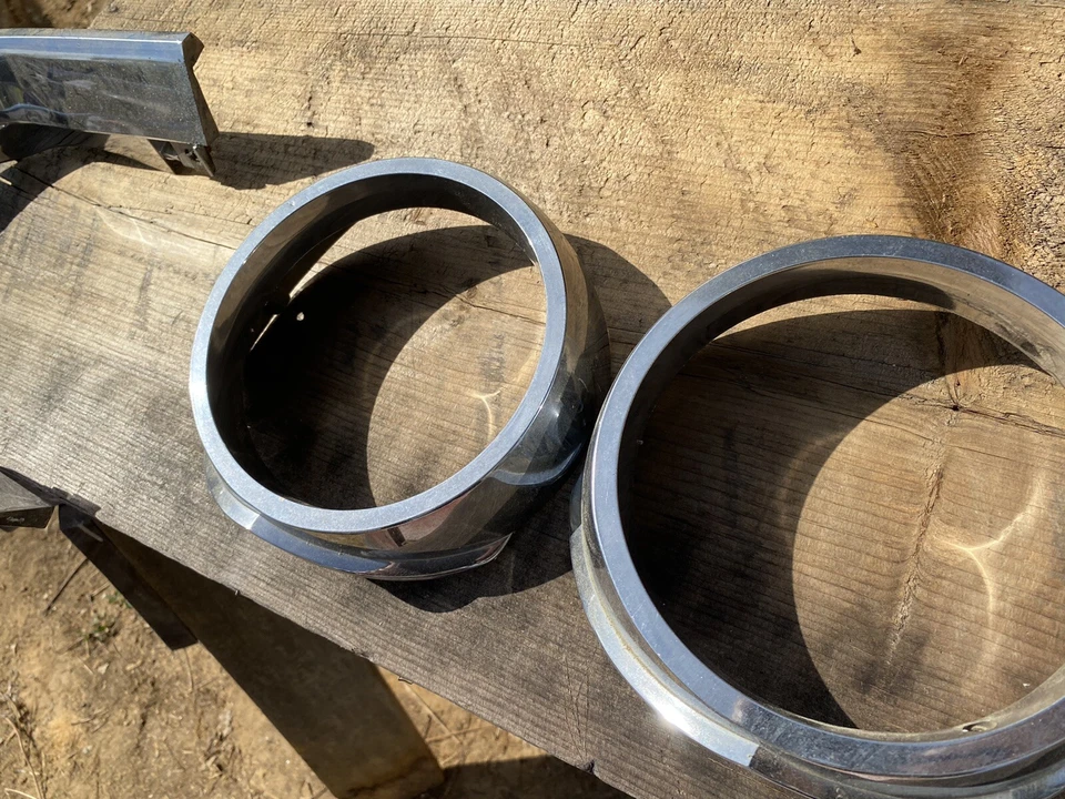 Dodge Custom 880 1963 LH RH cromo faro bisel puerta par parrilla moldura Foto 4 de 4