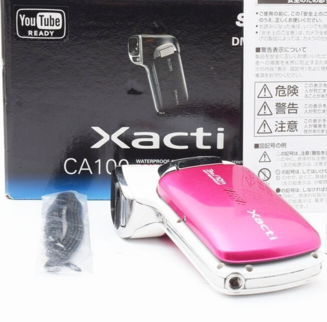SANYO DMX-CA100 Xacti Waterproof Digital Movie Camera pink