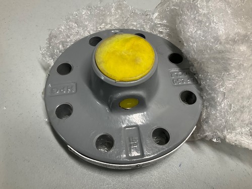 FISHER Type EZR Flange 2" Flange, Diaph: 17E97 Style: 130 Purple - Flange Only - Picture 2 of 7