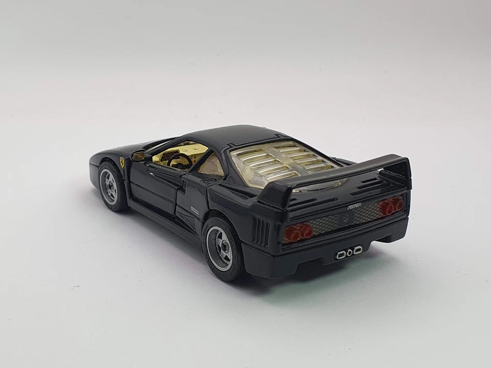 Ferrari F 40 Hot Wheels 1/43 - Immagine 2 di 4
