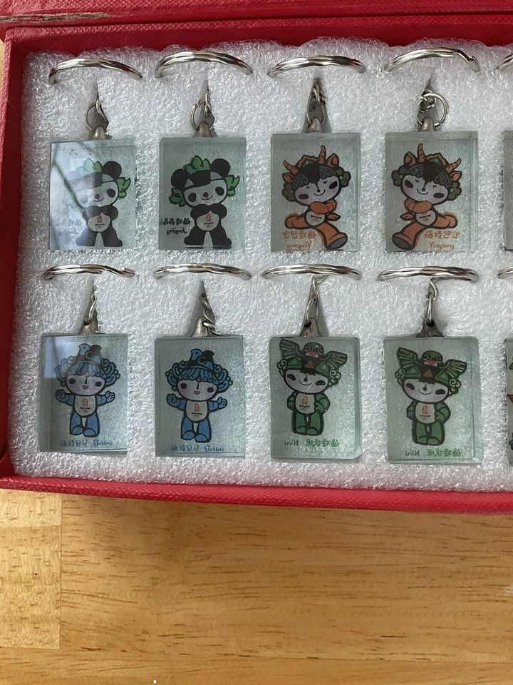 2008 Beijing Olympics 12 Keychains Set In Original Box - Image 3 of 4