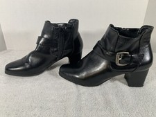 Woman  s G. H. Bass Black Boots  Size 7.5M  Free Ship 