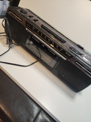 GE Bass Boost Boombox AM/FM Stereo Radio Cassette Model 3-5624A Parts ONLY!