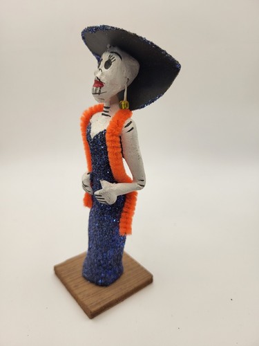 Mexican Day of the Dead Skeleton Elegant Lady - Picture 2 of 7