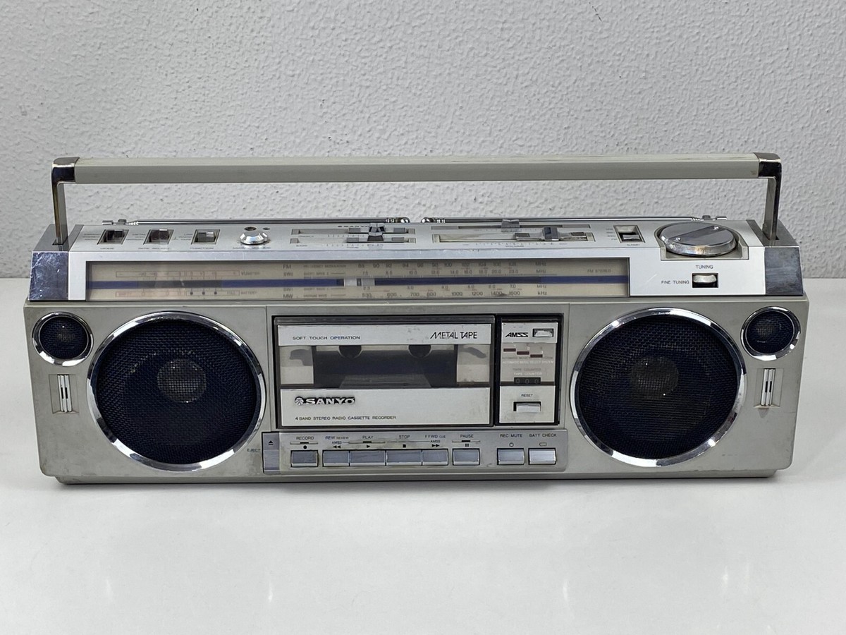 Sanyo M-M7950 Boombox Stereo Cassette Recorder Ghetto Blaster